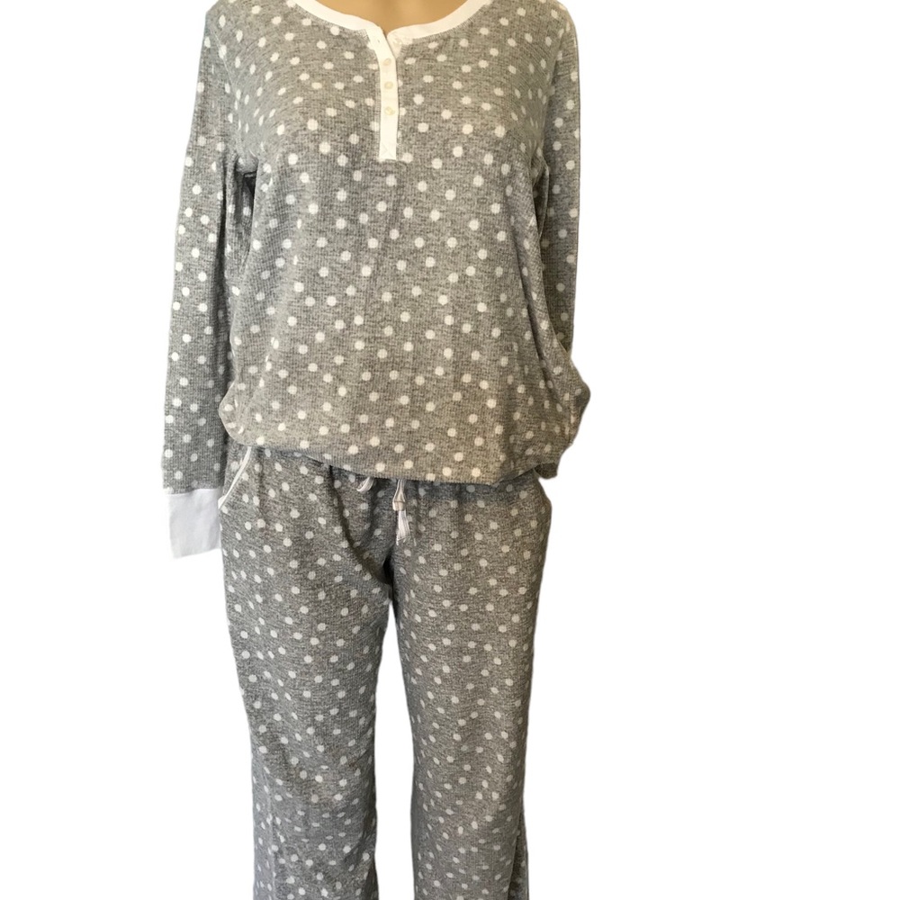 Nautica Women's 2 Piece Microfleece Pajama Set, Grey & white polka dot,